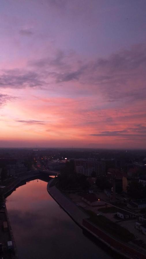 Апартаменти Atal Towers Prywatny Apartament Вроцлав Екстер'єр фото